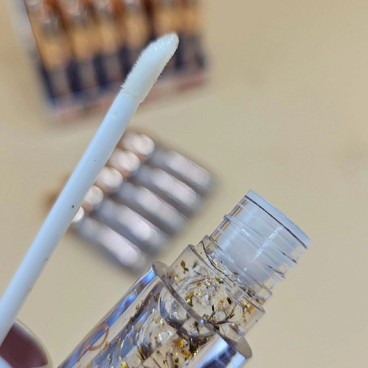 برق لب اکلیل دار کویدن رز Quiden rose