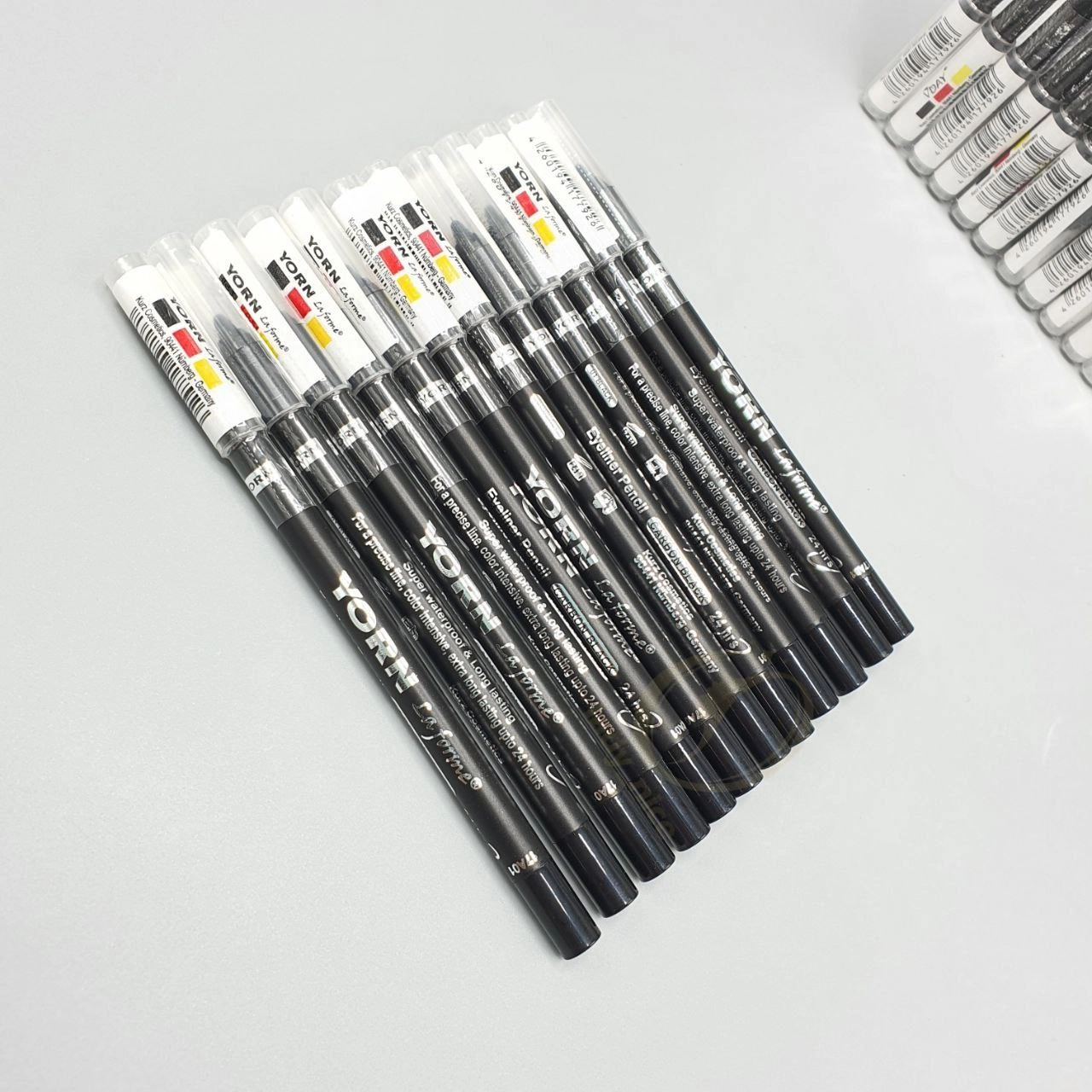 مداد چشم ضد آب یورن