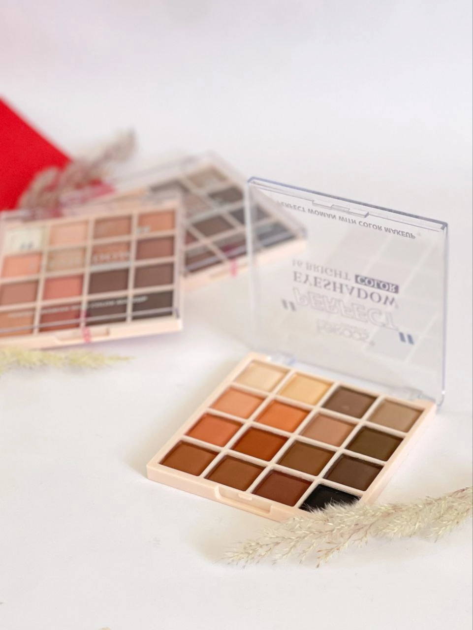 سایه های 16 رنگ پرفکت