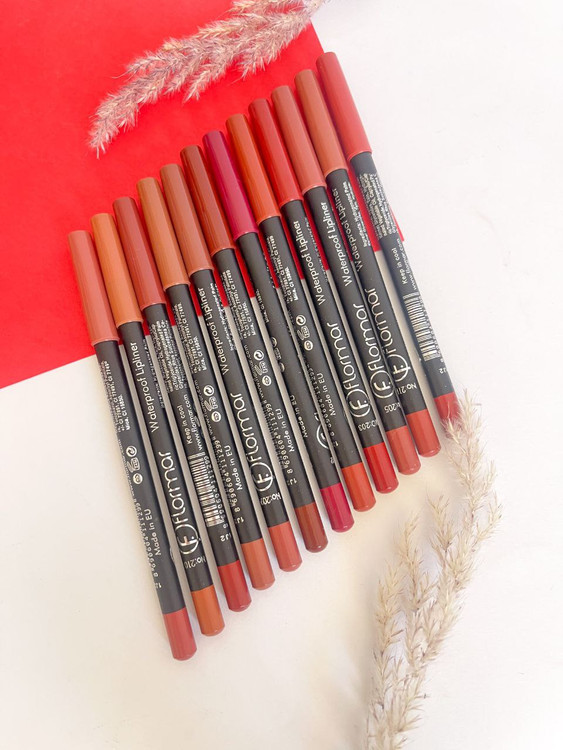 خط لب های رنگی فلورمار