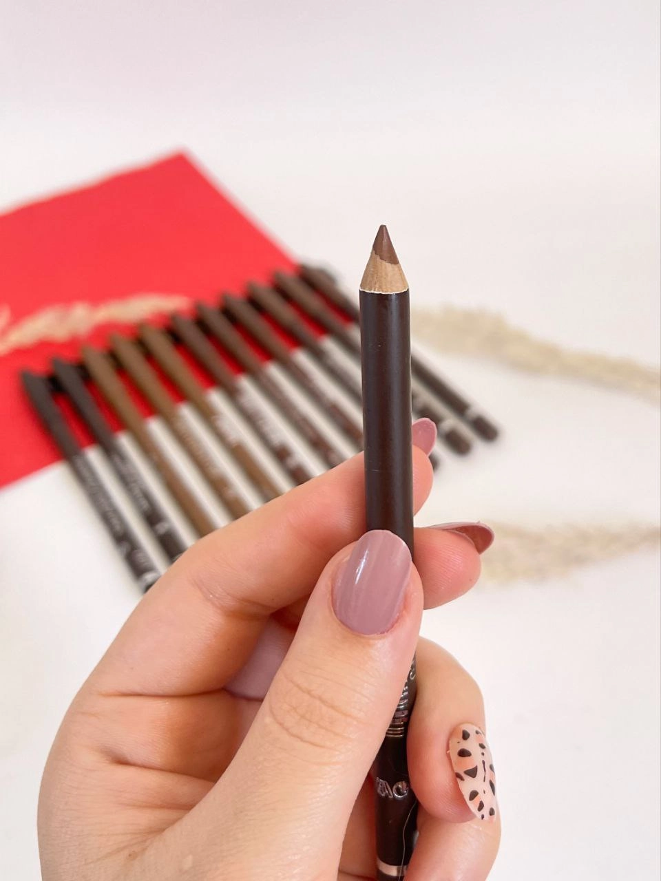 مداد ابرو مودا