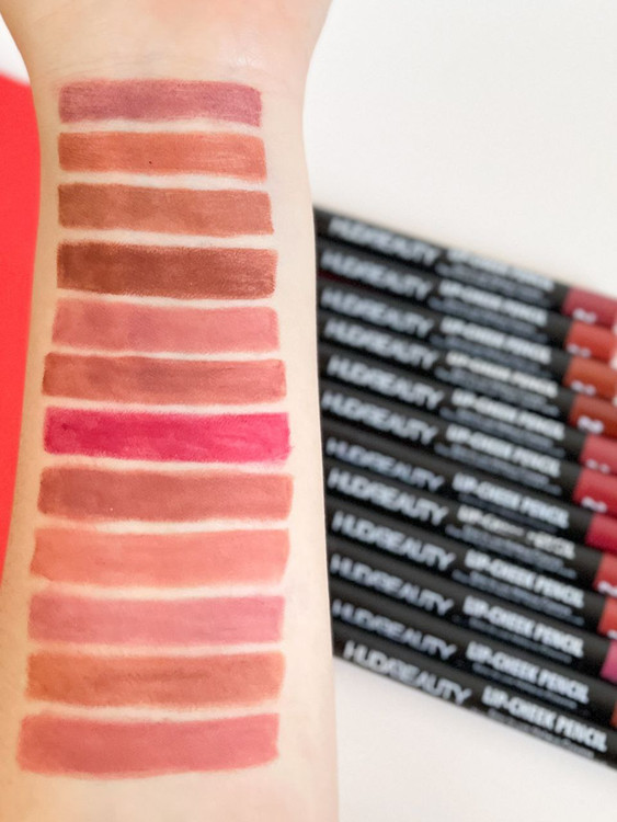 استند رژمدادی هدی بیوتی