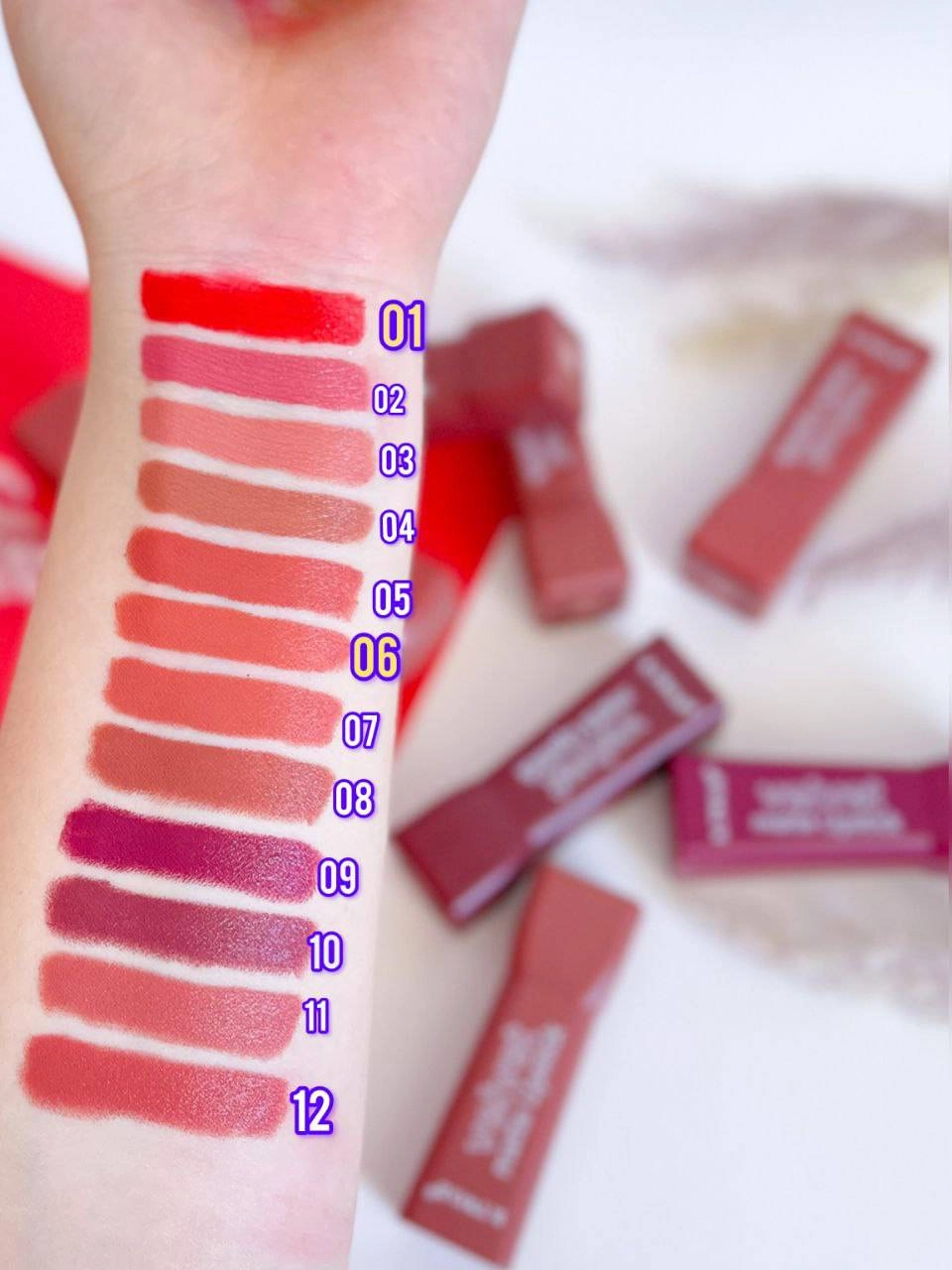 رژلب جامد ویولت