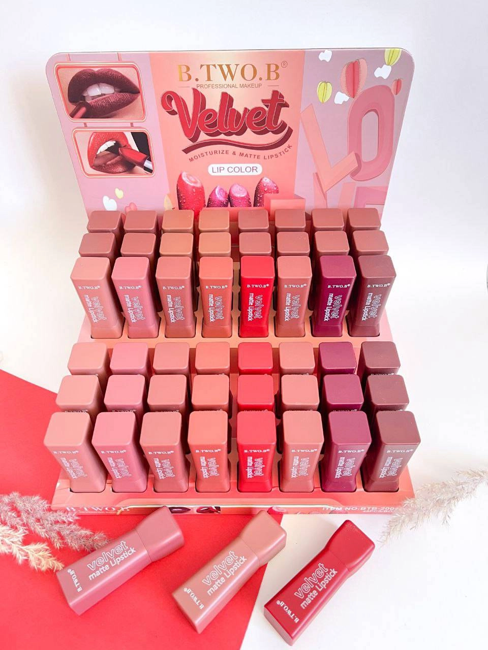 رژلب جامد ویولت