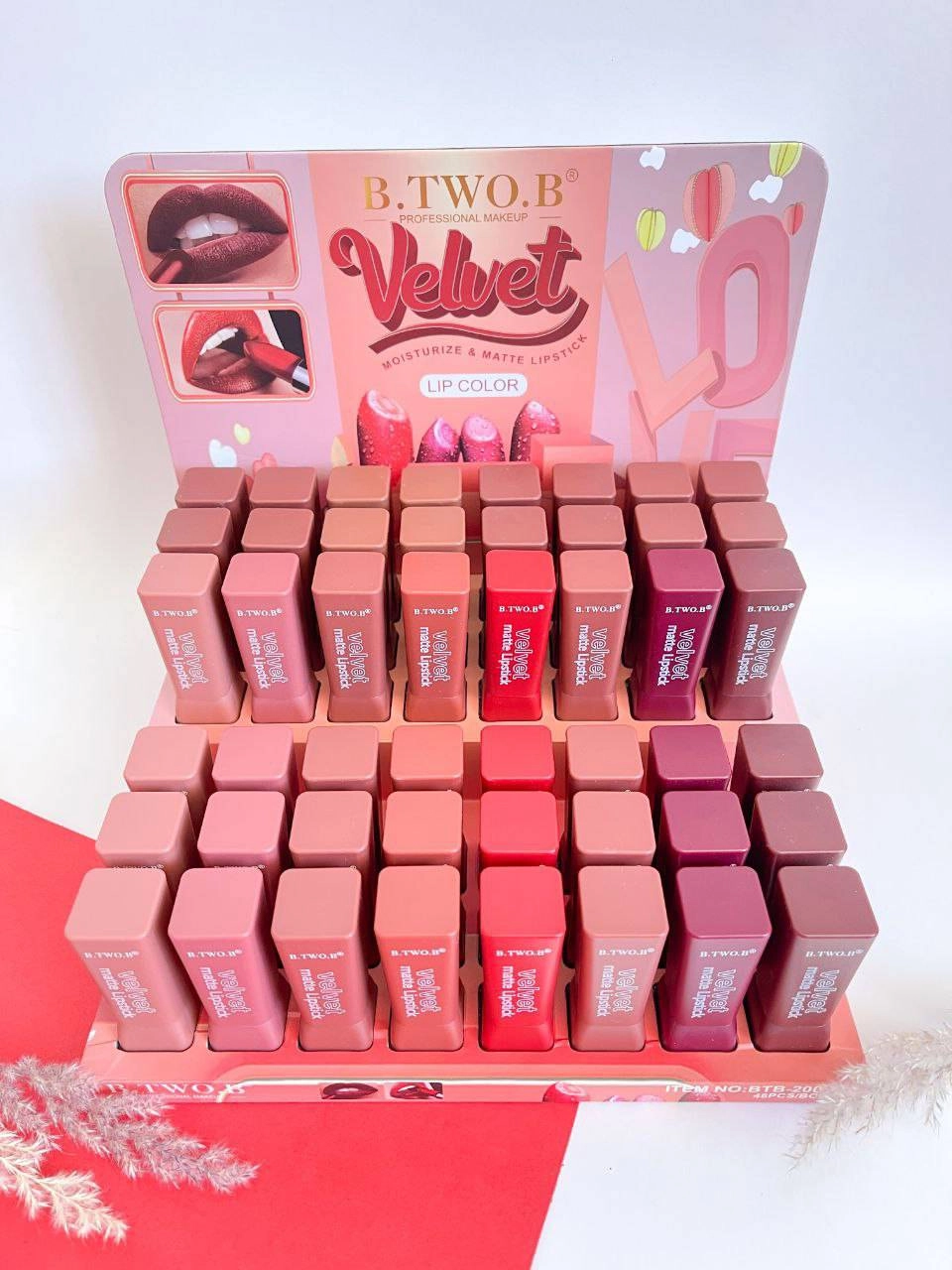 رژلب جامد ویولت