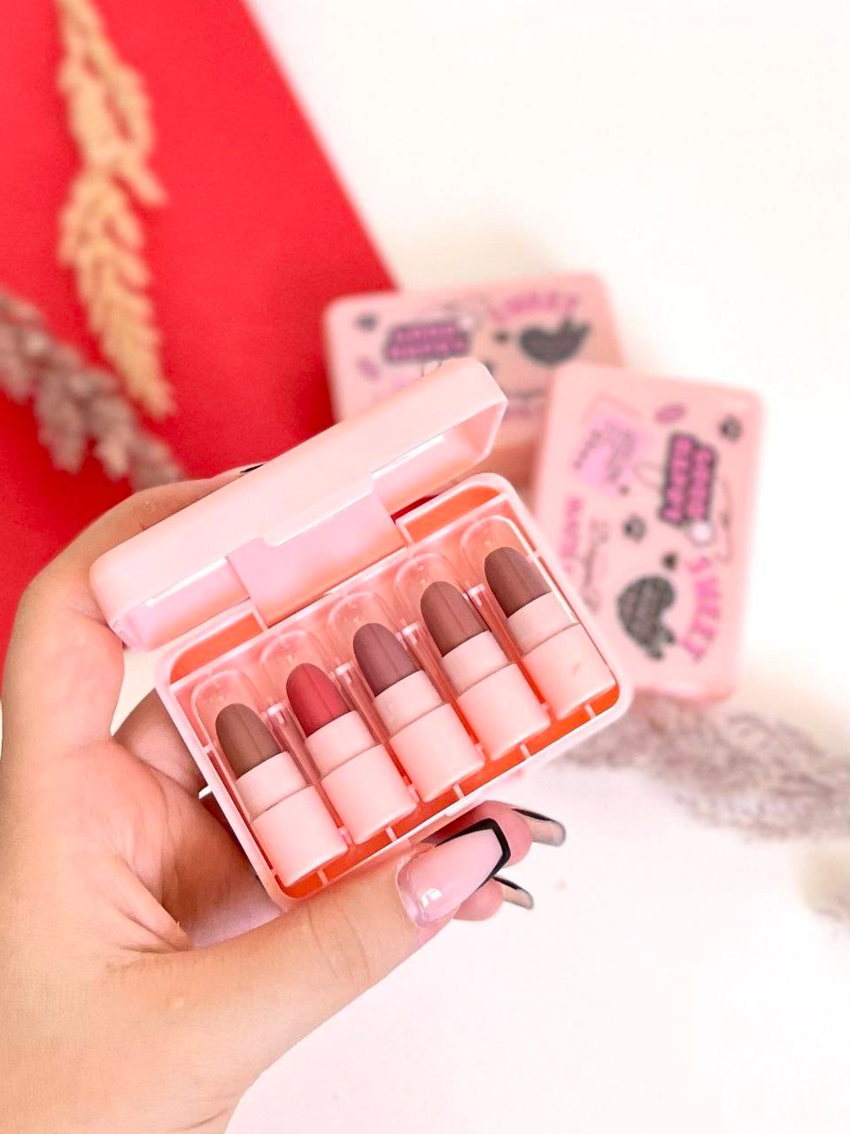 رژلب 5 عددی بچه گانه