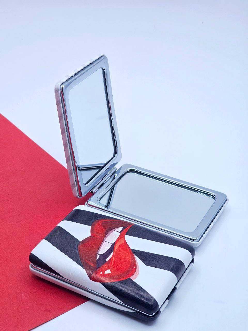 آینه جیبی آرایشی دو طرفه