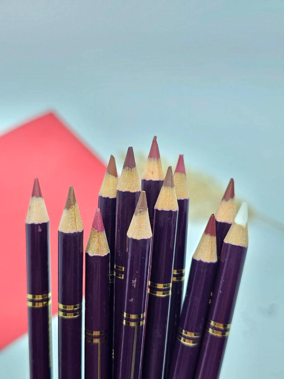 خط لب با کیفیت سایز بزرگ لیدی پور سری B