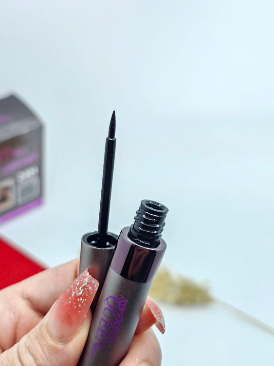 خط چشم پرشین کوئین