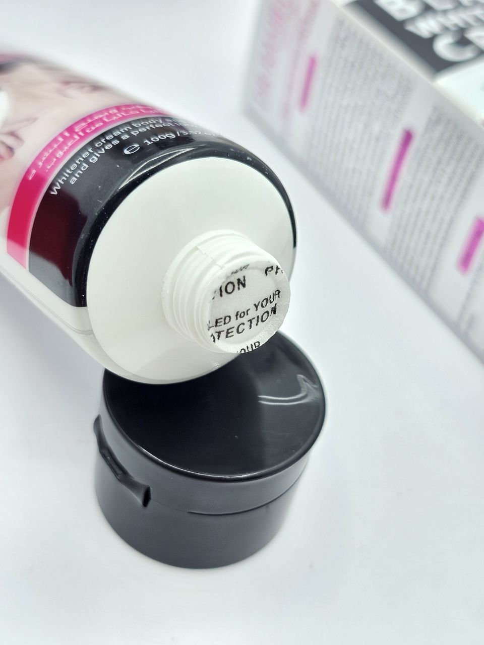 کرم سفید کننده و روشن کننده بدن