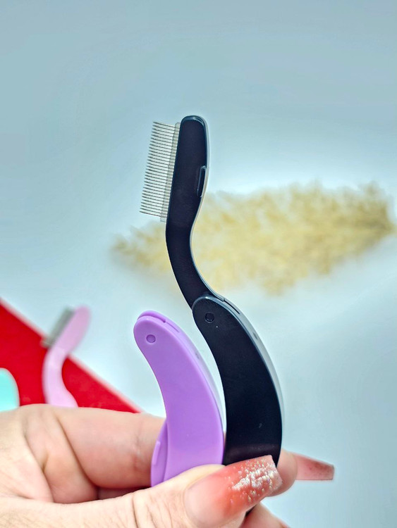 شانه مژه و ابرو کله فلزی تاشو