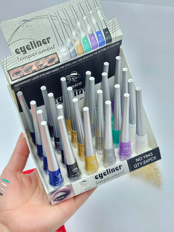 خط چشم مایع رنگی نایس فرانسه