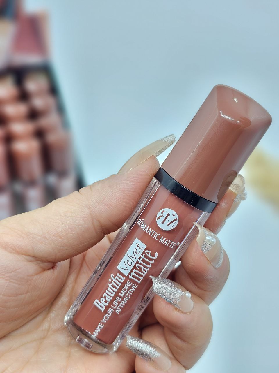 رژلب مایع رومان