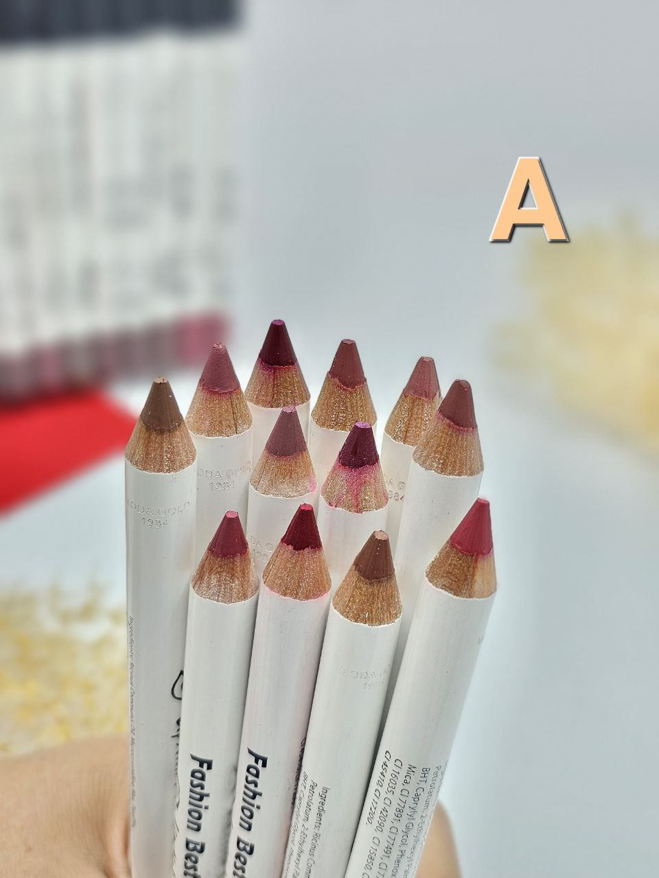 رژلب مدادی نرم و مخملی برند مُدا