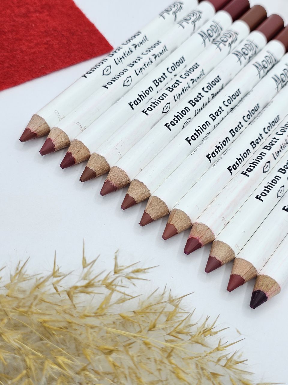 رژلب مدادی نرم و مخملی برند مُدا