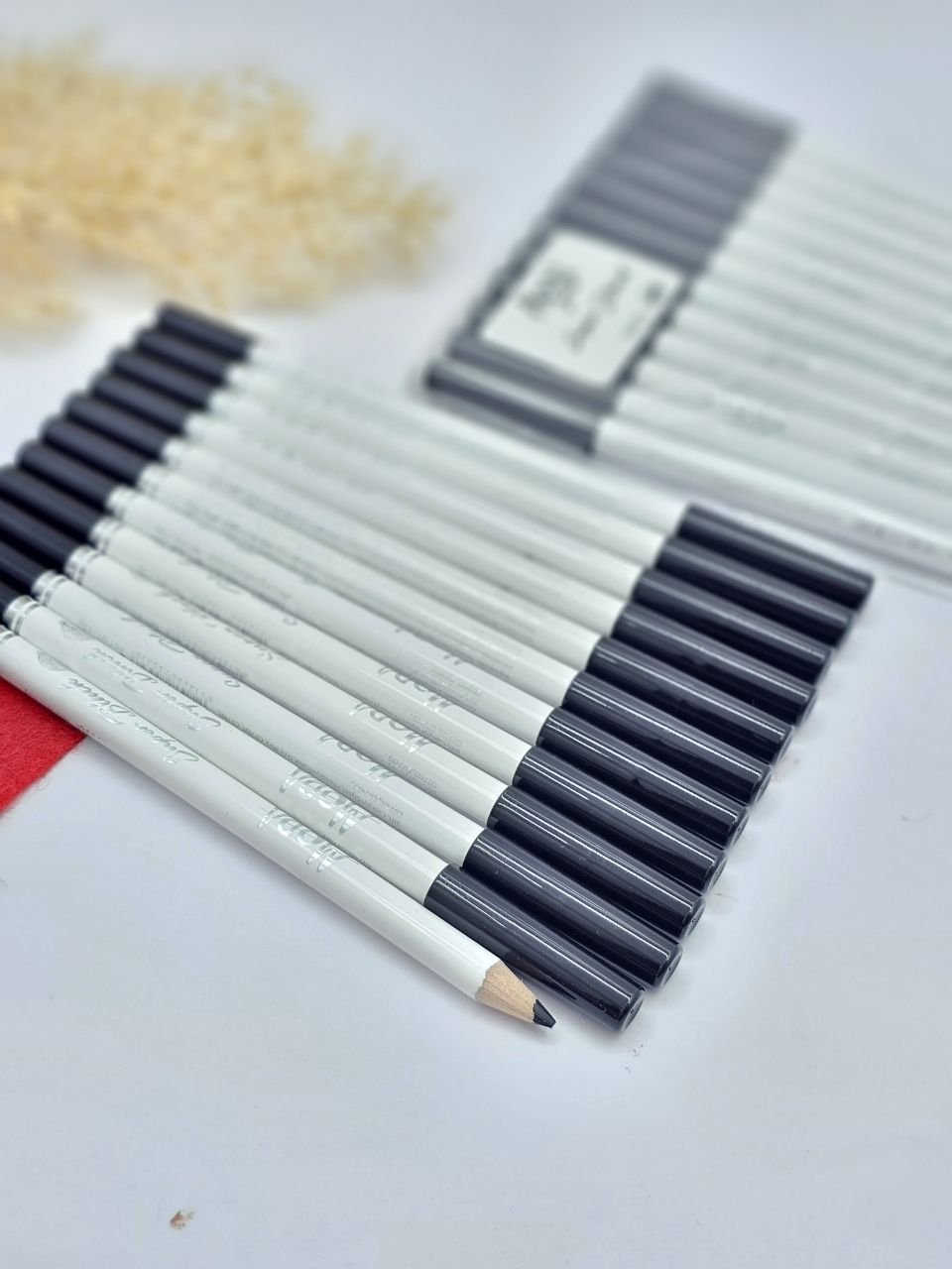 مداد مشکی اصلی برند مُدا