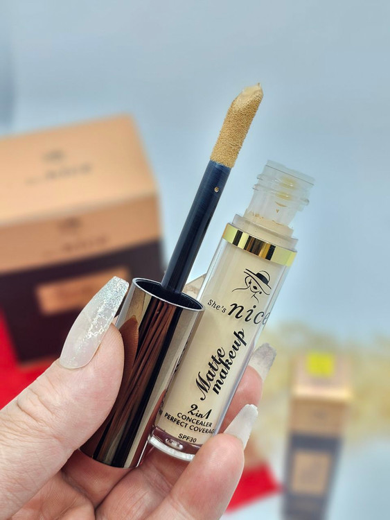 کانسیلر مایع دور چشم نایس فرانسه