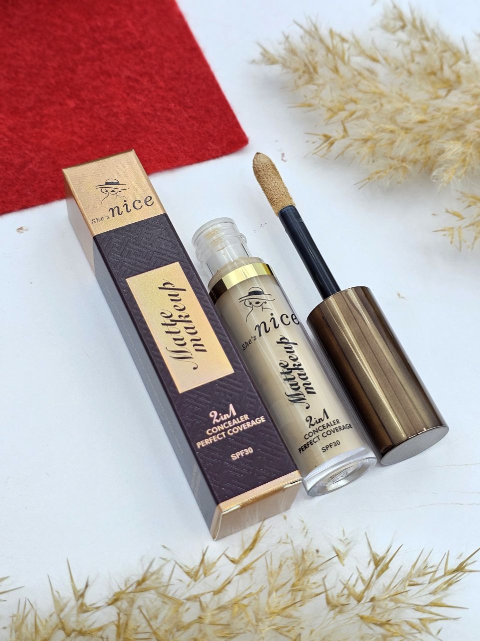 کانسیلر مایع دور چشم نایس فرانسه