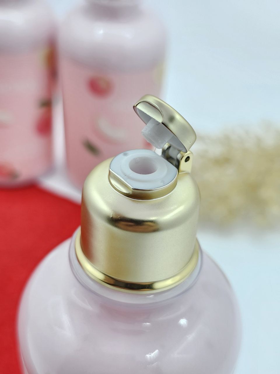 لوسیون وخوشبو کننده نرم کننده بدن