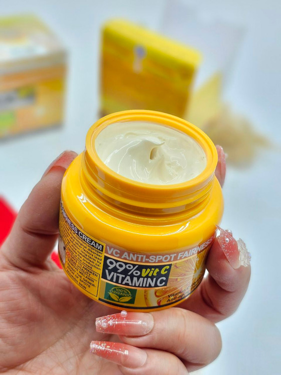 کرم ضد لک و روشن کننده VC