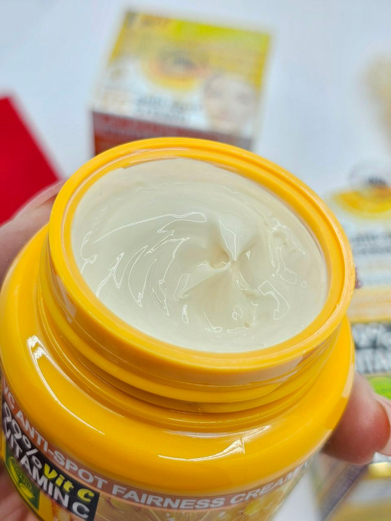 کرم ضد لک و روشن کننده VC