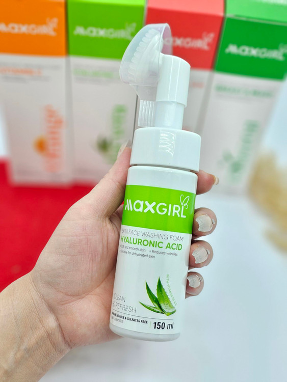 فوم شستشوی براش دار مکس گرل