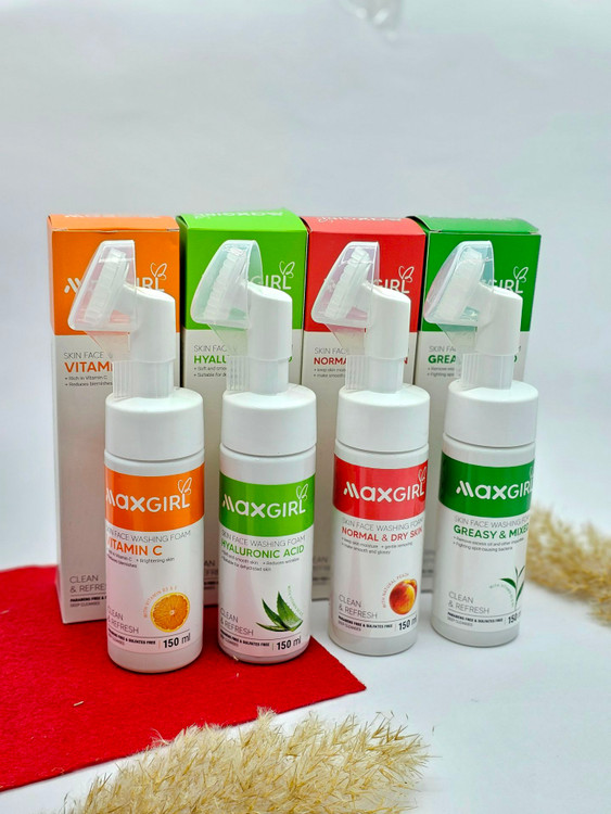 فوم شستشوی براش دار مکس گرل