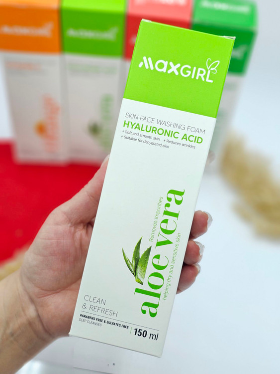 فوم شستشوی براش دار مکس گرل