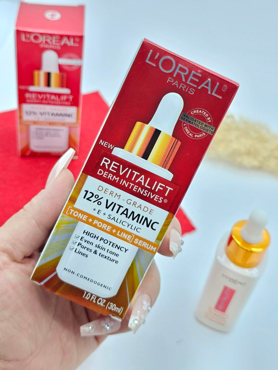 سرم روشنکننده صورت با ۱۲٪ ویتامین C