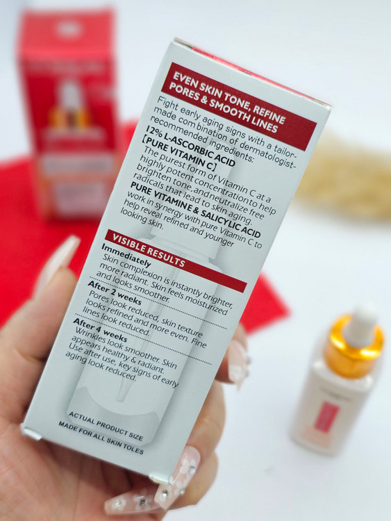 سرم روشنکننده صورت با ۱۲٪ ویتامین C