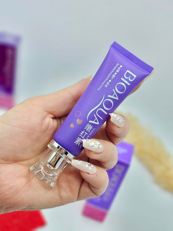 کرم صورتی کننده لب و نواحی حساس بانوان با ضمانت اورجینال