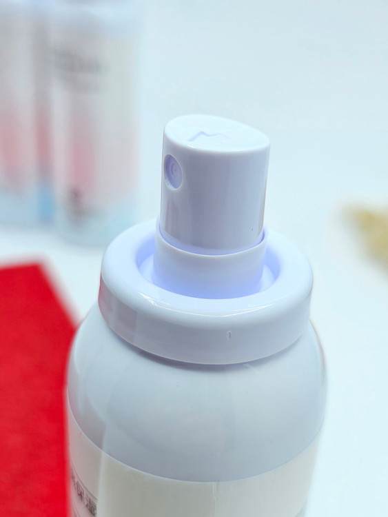 اسپری سفید کننده و ضدآفتاب